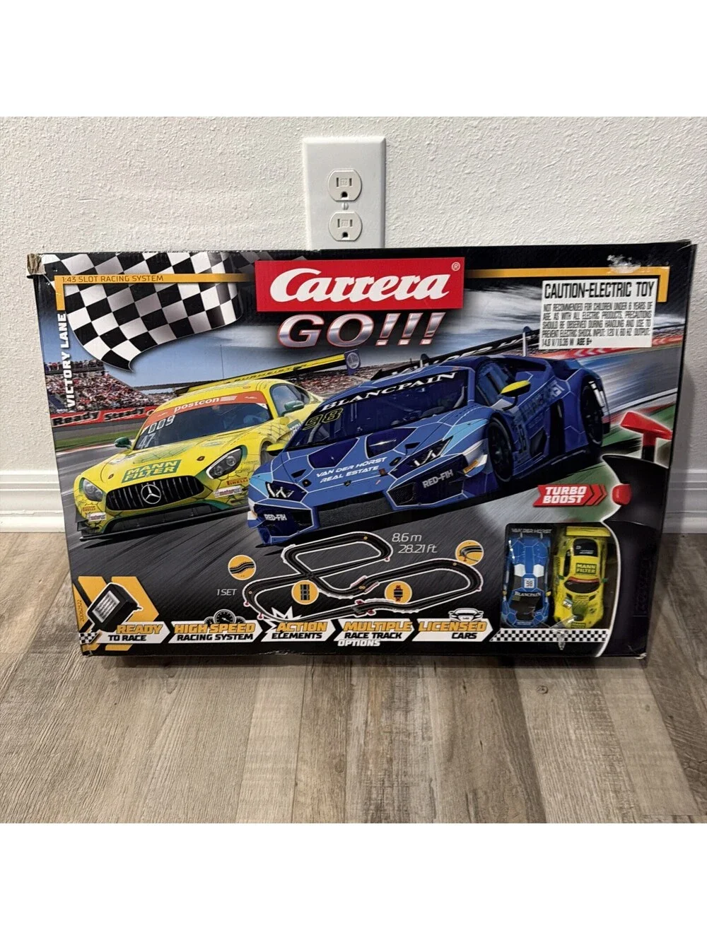 Carrera GO!!! 1:43 62522 Victory Lane Electric Powered Slot Car Racing Set